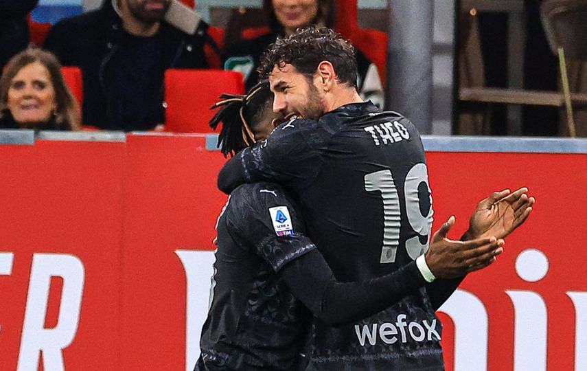 AC Milan gana al Napoli y sigue en el podio de la Serie A