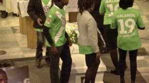 Multitud acude a despedir a Malanda