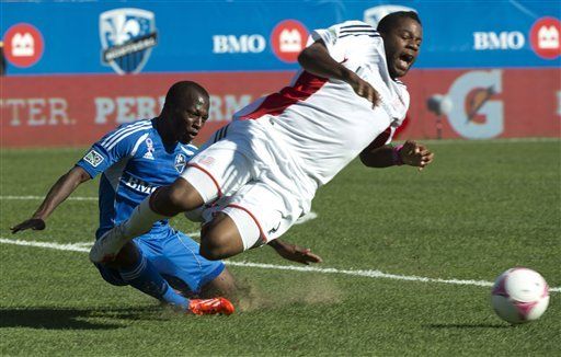 Goncalves anota gol del triunfo del Revolution