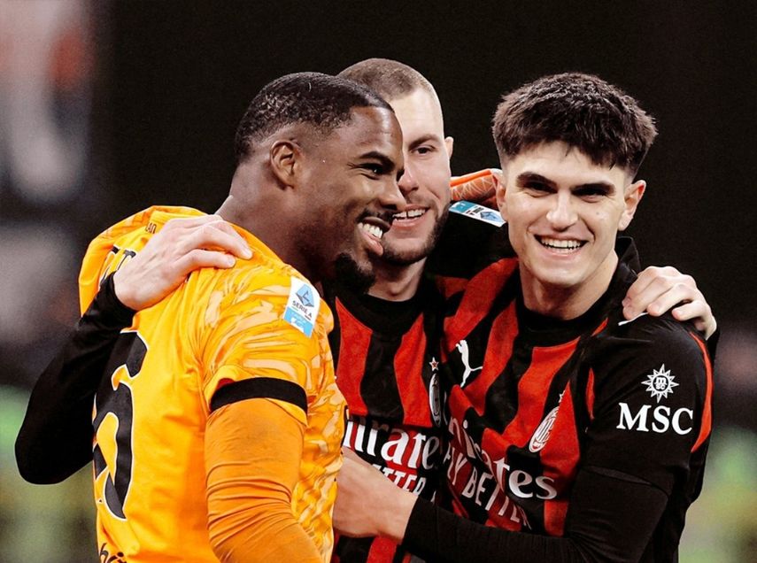 El AC Milan gana a la Lazio en un polémico final