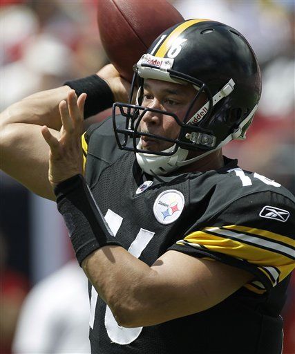 NFL: Steelers 38, Buccaneers 13; con lucimiento de Batch