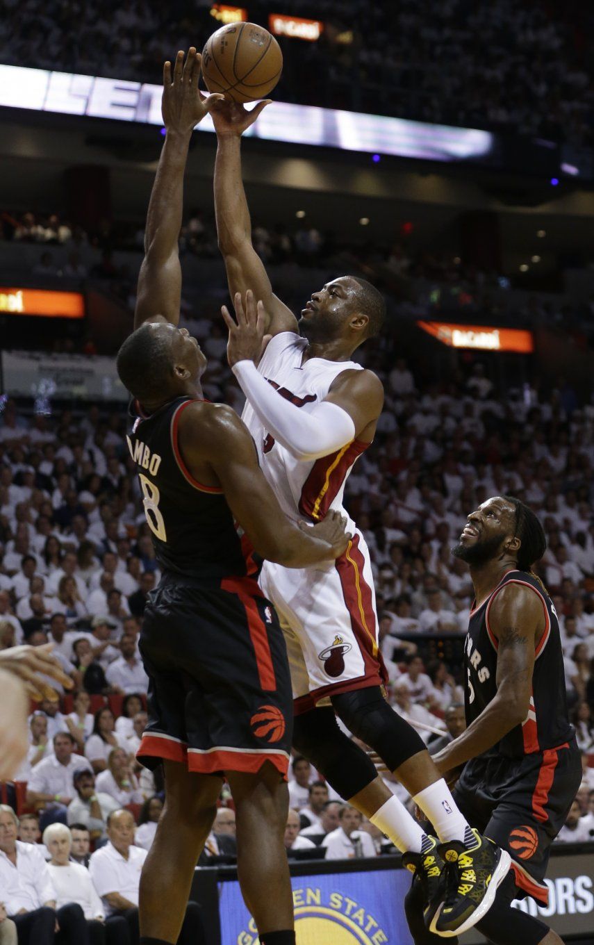 Wade anota 30 y el Heat se impone en tiempo extra