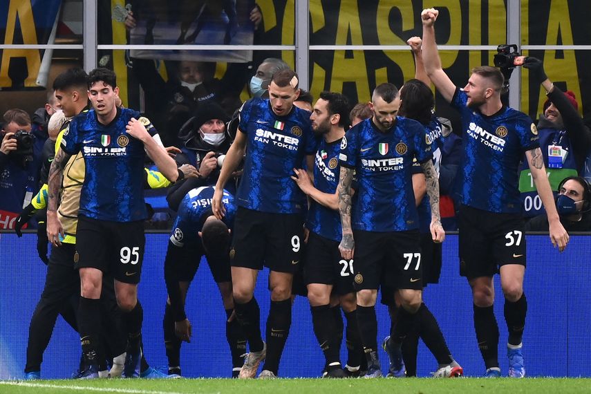 El Inter de Milan a un paso de octavos de Champions League.