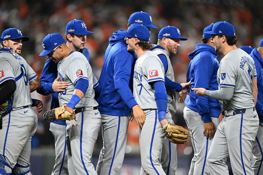 MLB: Los Royals barrieron a los Orioles y avanzan a la serie divisional
