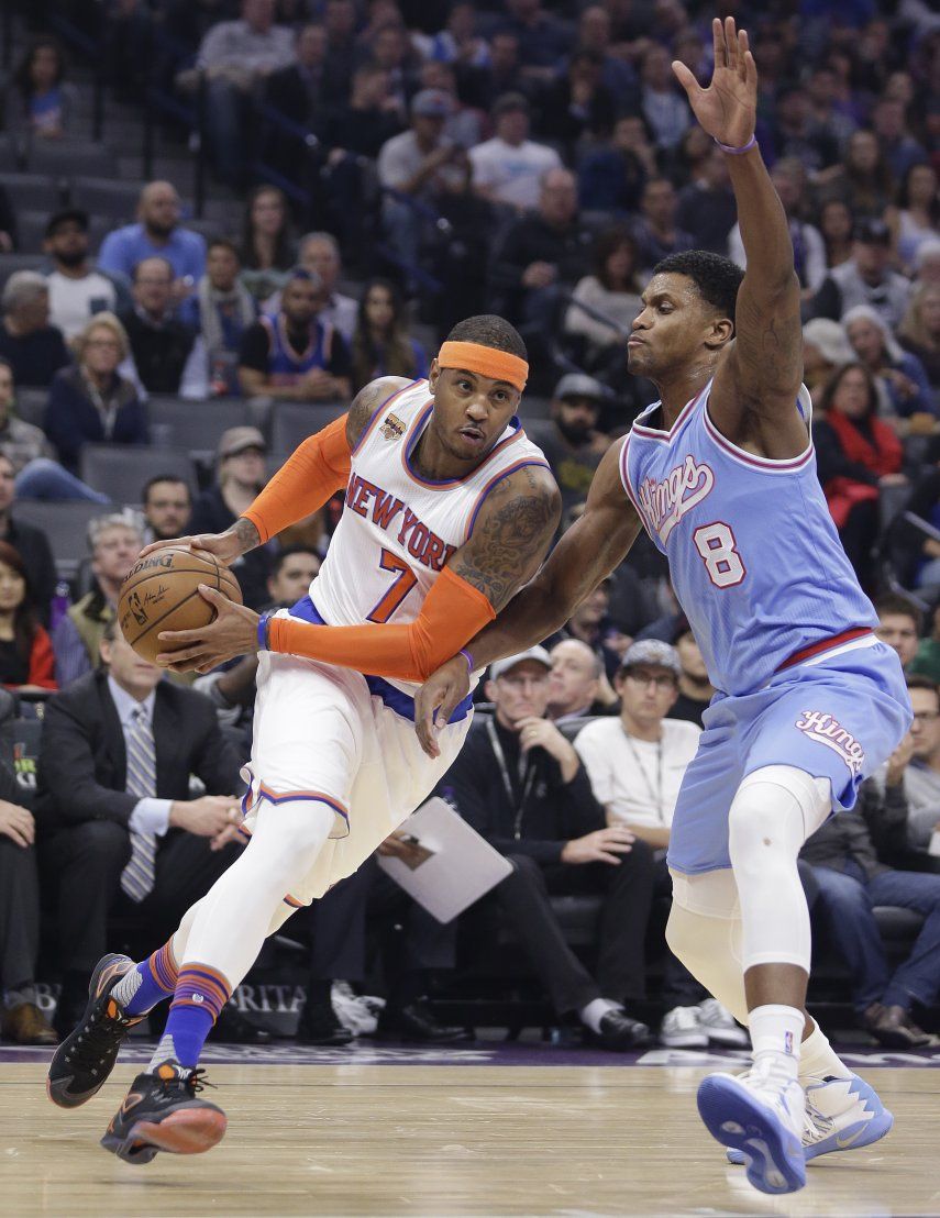 Anthony lidera a Knicks en triunfo por 103-100 sobre Kings