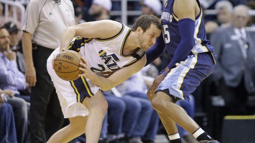 Gasol consigue 22 tantos y Grizzlies vencen al Jazz