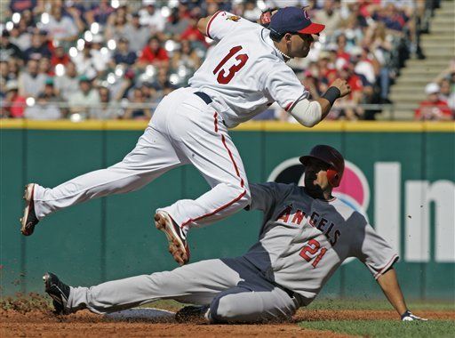 MLB: Angelinos 4, Indios 3