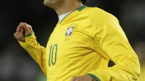 Confed: Kaká se ve como un negocio