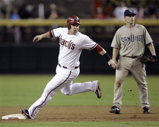 MLB: Diamondbacks 7, Padres 4; Montero impulsa el desempate