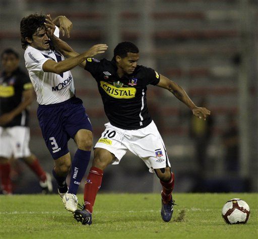 Libertadores: Vélez derrota a Colo Colo y se acerca a los octavos