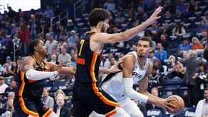 NBA: Thunder de Chet Holmgren ganaron el duelo ante Victor Wembanyama y Spurs