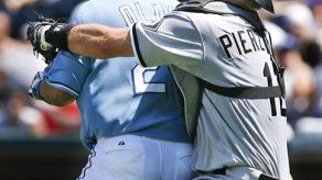 Pelea entre Medias Blancas y Reales; 3 expulsados