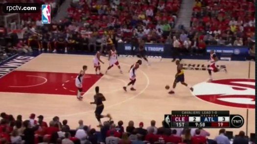 Cavaliers nublan panorama de Hawks y aventajan serie 2-0