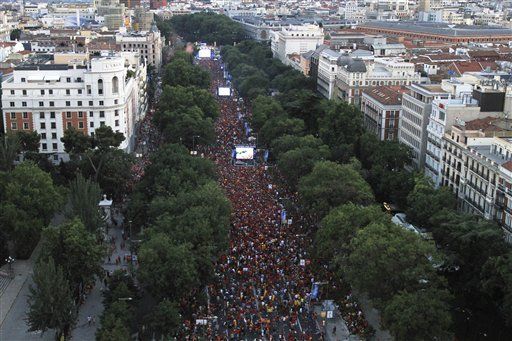 Festejan en España tras al ganar primera Copa del Mundo