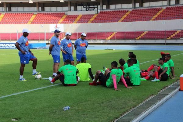 Últimos entrenamientos de Panamá antes de viajar a la Copa Oro