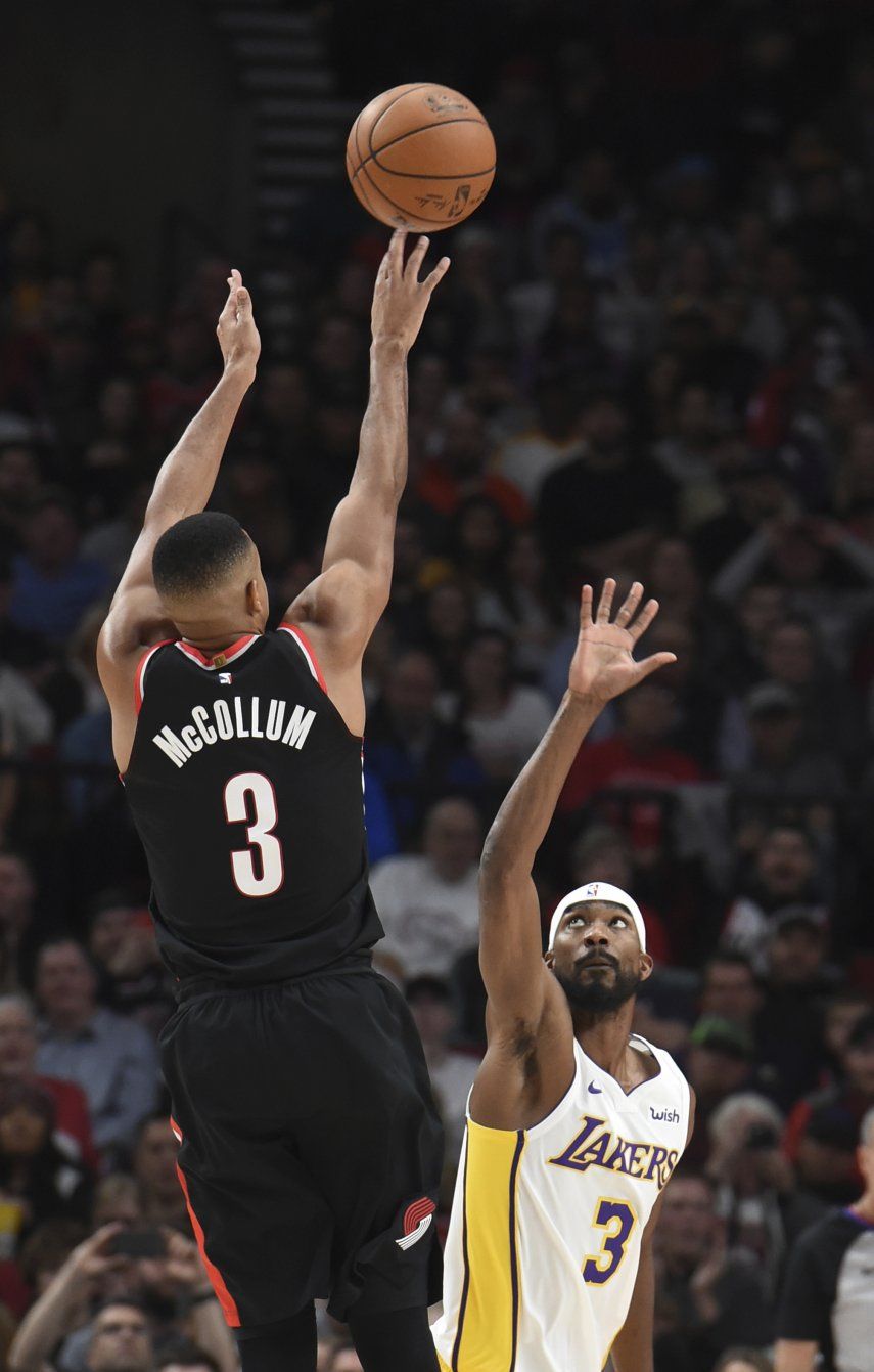 Los Trail Blazers ganan a Lakers con un triple de Lillard