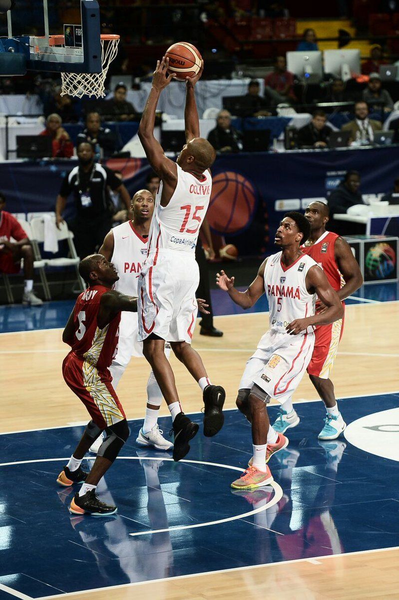 Panamá debuta en el Centrobasket con victoria 103-48 ante Antigua