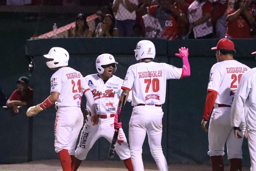 Béisbol Juvenil 2025: Coclé venció a Chiriquí en el Juego 3 y toman ventaja en la serie