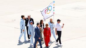 LA 2028: Bandera olímpica llega a Los Ángeles