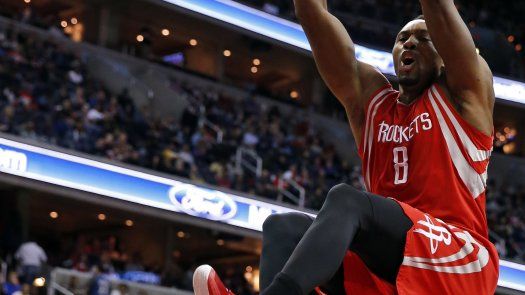 Harden anota 24, Rockets vencen a Wizards