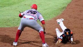 Béisbol Mayor 2022: Los Santos chifea la escoba