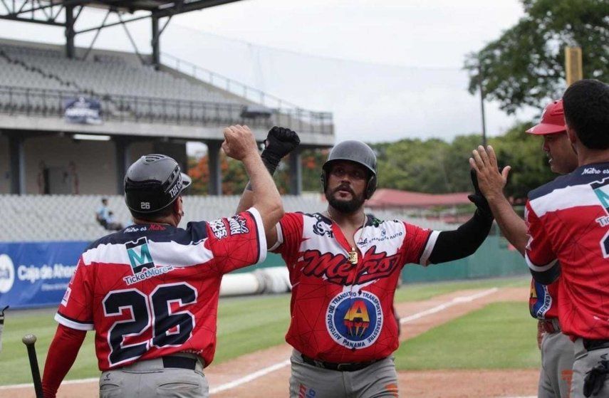 Béisbol Mayor 2022: Panamá Metro mantiene el paso