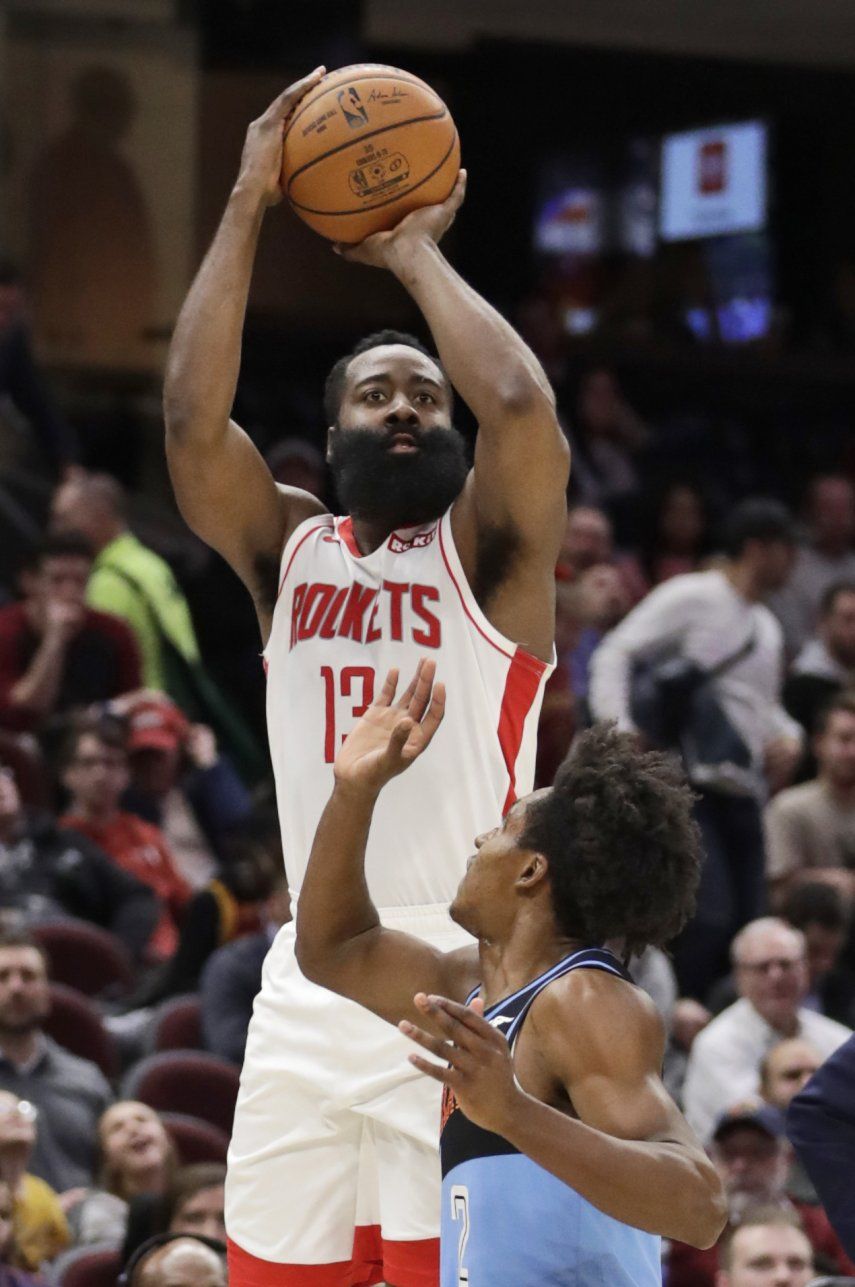 Con 55 puntos de Harden, Rockets resisten ante Cleveland