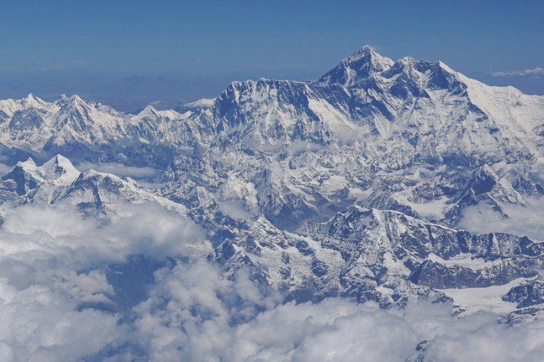 Un alpinista indio, primer muerto de 2019 en el Everest