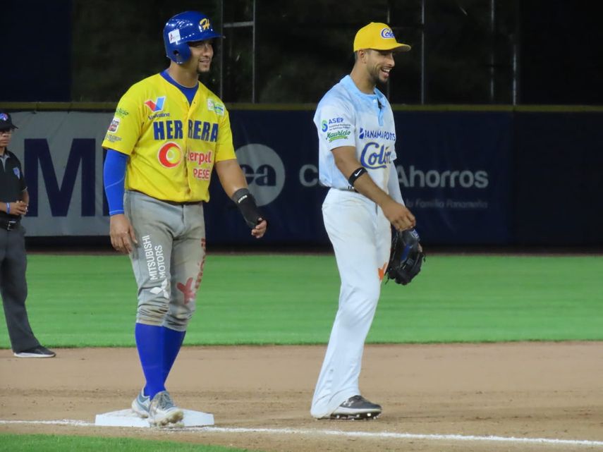 &nbsp;Béisbol Mayor 2023: Line Up de Herrera y Colón Juego 5 de la semifinal