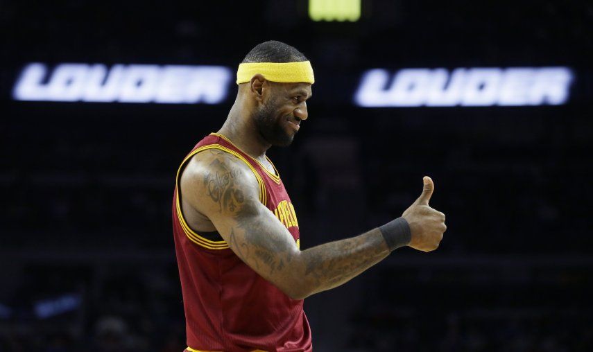 Con marcas de LeBron y Love, Cavs doblegan a Pistons