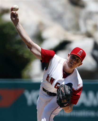 MLB: Angelinos 4, Rangers 1; Weaver supera a Lee