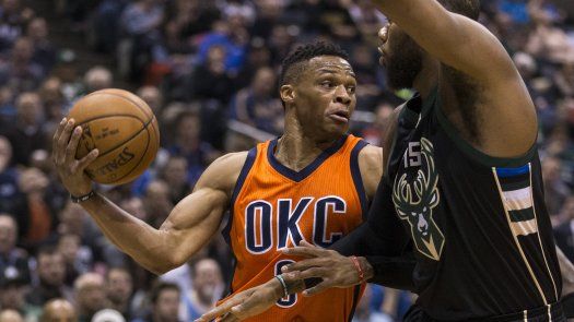 Durant y Westbrook brillan en victoria del Thunder