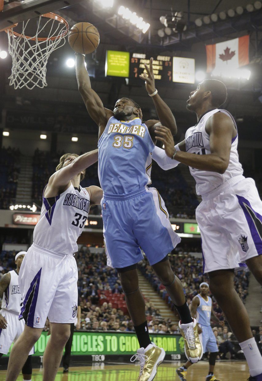 Lawson anota 27 y Nuggets vencen a Kings