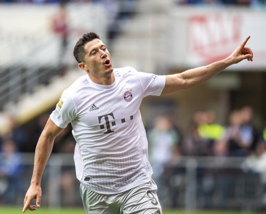 Bayern gana y lidera la Bundesliga