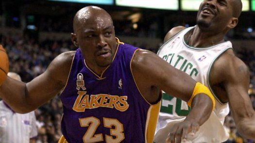Mourning y Richmond electos al Salón de la Fama del básquetbol