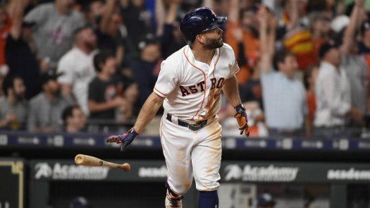 Altuve pega dos jonrones y los Astros vencen 5-1 a los Rays