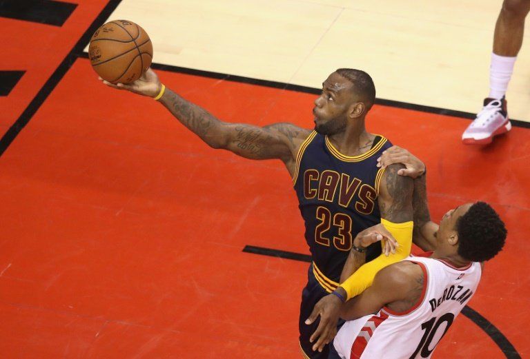 DeRozan y Biyombo controlan a los Cavaliers en la final del Este