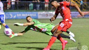 Omar Browne no sigue con San Carlos y el CAI evalúa otras opciones en el extranjero