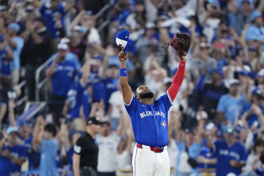 MLB: Azulejos de Toronto golpearon a los Yankees en J2 de Serie Divisonal