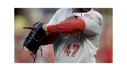 MLB: Rojos 9, Cardenales 8; Rojos rescatan a Cueto para vencer