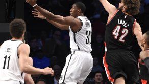 Nets aprovechan ausencias de los Blazers