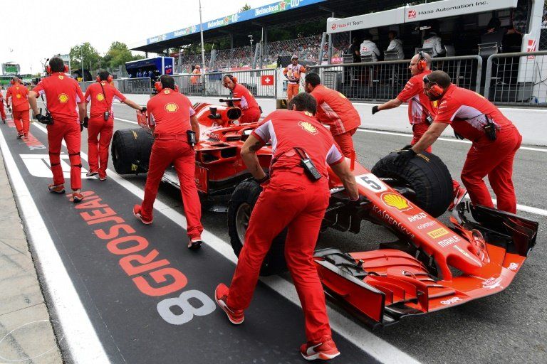 Vettel logra mejor tiempo en segundos libres antes de salirse de la pista