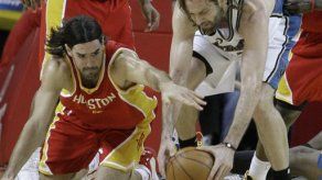 Suns avanzan sobre Bulls a la postemporada de la NBA