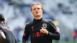 Kasper Dolberg llega al Sevilla desde el Niza