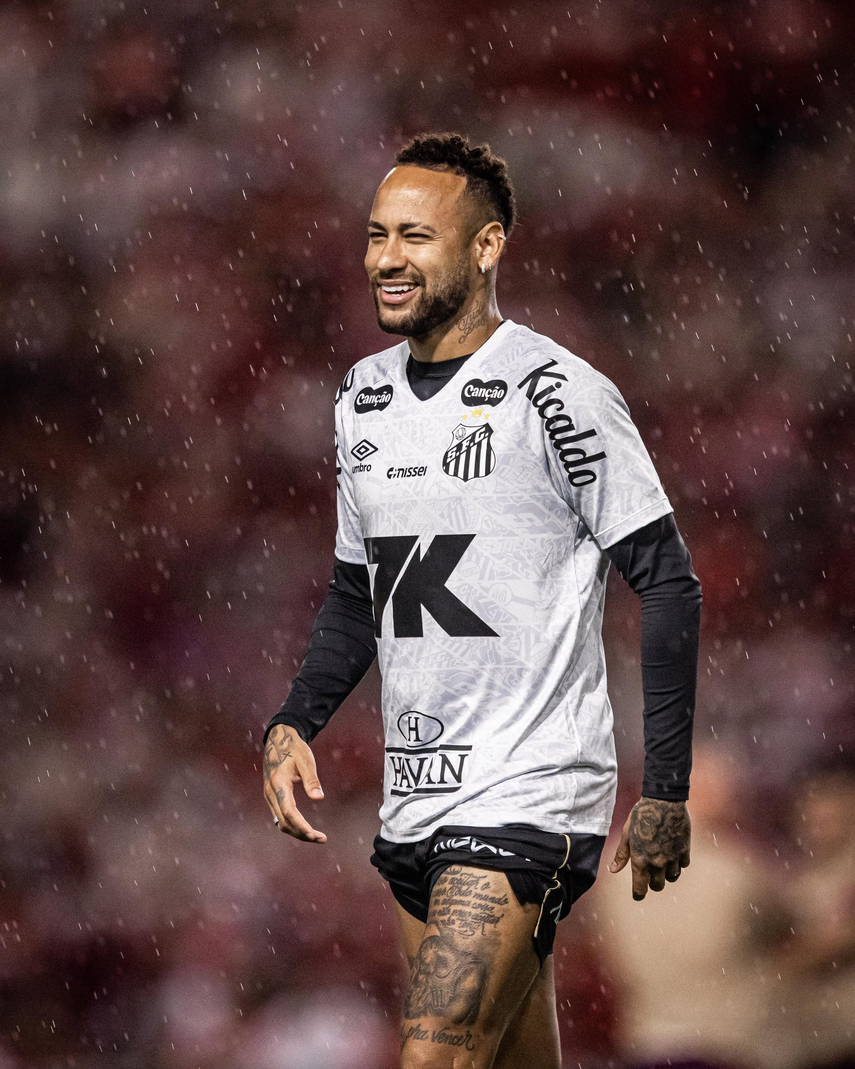 &nbsp;Neymar Jr renovó su contrato por un año con el Santos