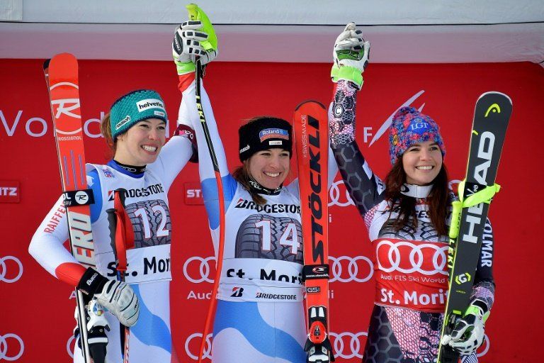 La suiza Flury gana Super-G de Saint-Moritz, con Vonn lesionada