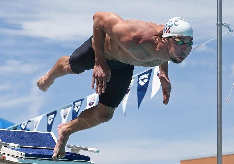Phelps consigue primera victoria tras su regreso