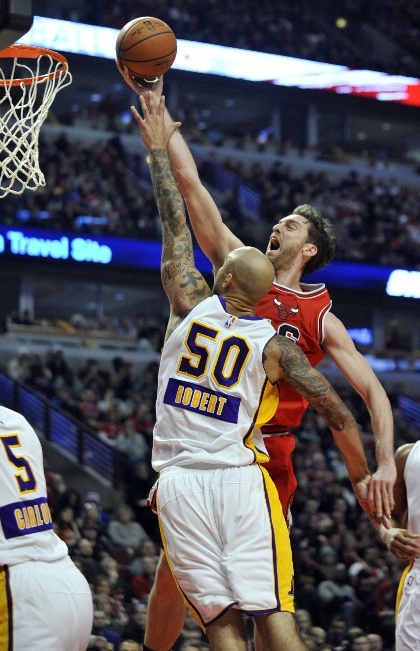 Gasol brilla ante su antiguo equipo; Bulls vencen a Lakers