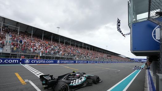 Andrea Kimi Antonelli gana el Gran Premio de Miami