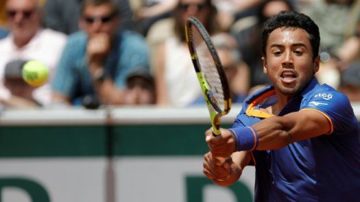 Tsitsipas despierta a Dellien de su sueño en Roland Garros